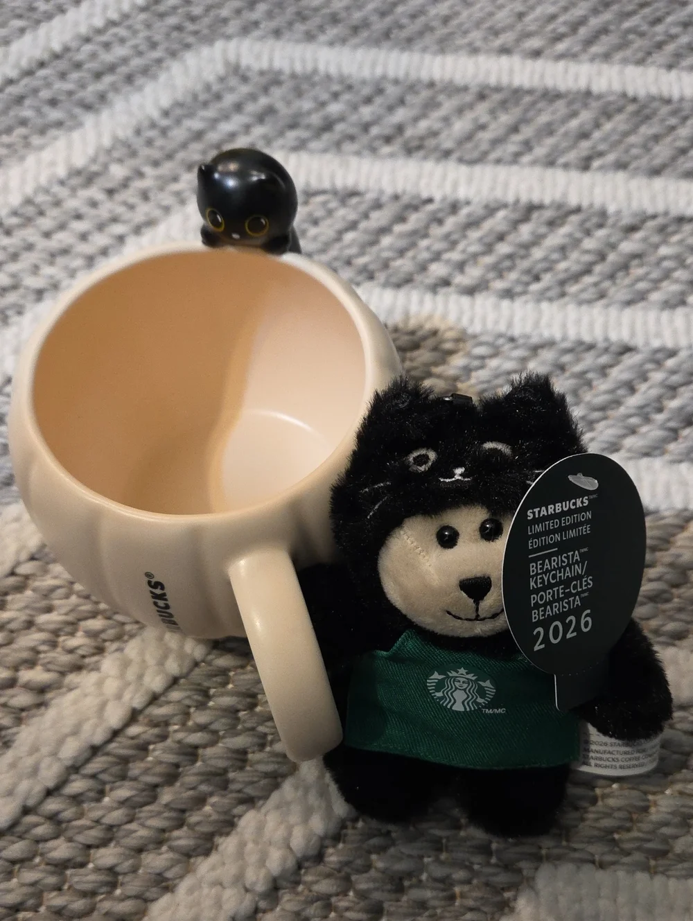 LAST SET-Starbucks Mug with Black Cat Accent & Cat Barista Key Chain